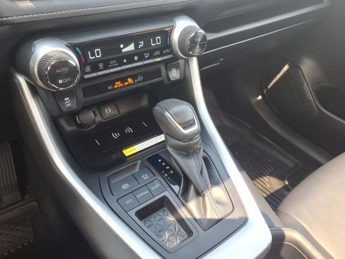 Used 2023 Toyota RAV4 XLE Premium FWD image 18