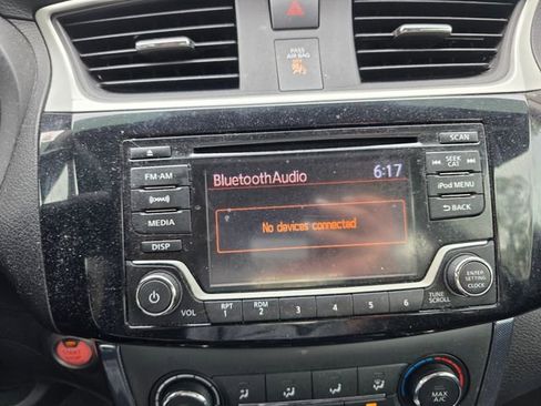 Used 2017 Nissan Sentra SR image 19