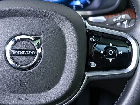 Certified 2025 Volvo V60 B5 Cross Country Plus image 12