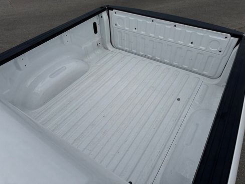 Used 2024 RAM 1500 Laramie AWD/4WD image 12