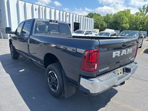 Used 2025 RAM 2500 Laramie AWD/4WD image 9
