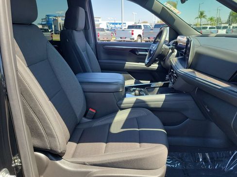 Used 2026 Chevrolet Tahoe LS RWD image 27
