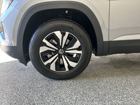 New 2026 Volkswagen Atlas Cross Sport SE AWD/4WD image 40