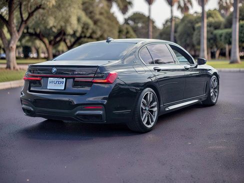 Used 2021 BMW M760i xDrive AWD/4WD image 5