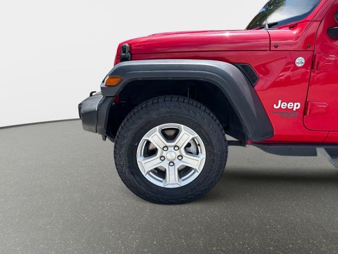 Used 2018 Jeep Wrangler Unlimited Sport S AWD/4WD image 11