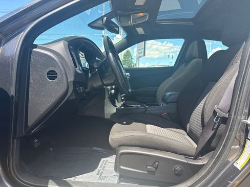 Used 2023 Dodge Charger SXT w/ Blacktop Package AWD/4WD image 19