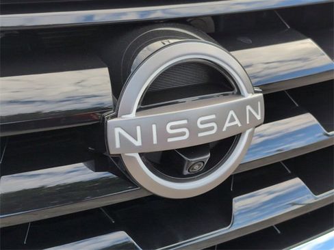 Certified 2024 Nissan Armada Platinum w/ Captain's Chairs Package image 9