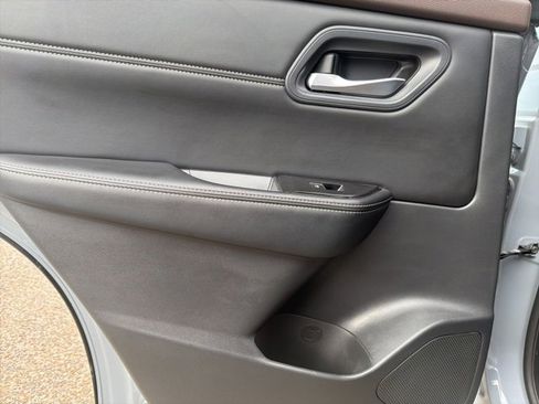 Certified 2023 Nissan Rogue SL w/ SL Premium Package image 21