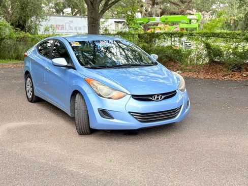 Used 2012 Hyundai Elantra GLS FWD image 3