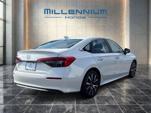 Used 2024 Honda Civic EX image 5