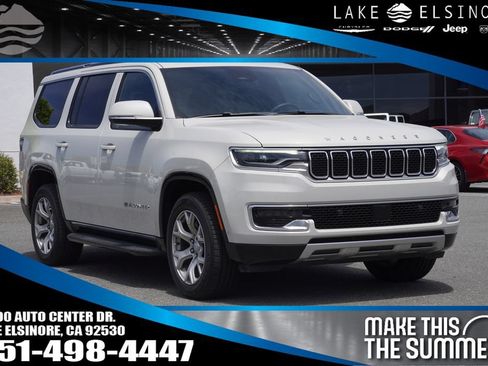Used 2022 Jeep Wagoneer Series II RWD image 1