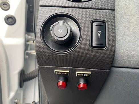 Used 2015 Ford F550 4x4 Regular Cab Super Duty image 18