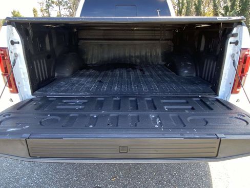 Used 2018 Ford F150 Raptor w/ Equipment Group 802A Luxury image 9