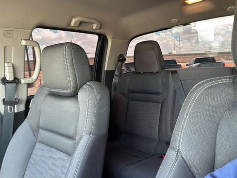 Used 2024 Nissan Frontier SV RWD image 10