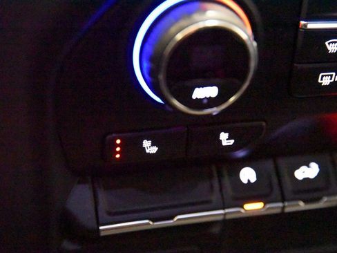 Used 2019 Chevrolet Silverado 1500 LT w/ All-Star Edition image 19