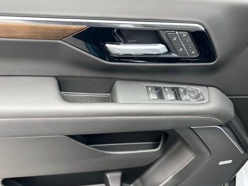 New 2026 Chevrolet Tahoe High Country AWD/4WD image 4