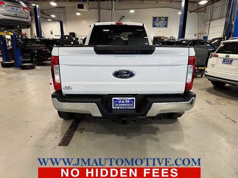 Used 2017 Ford F450 XLT image 4
