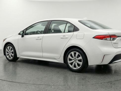 Used 2025 Toyota Corolla LE FWD image 6