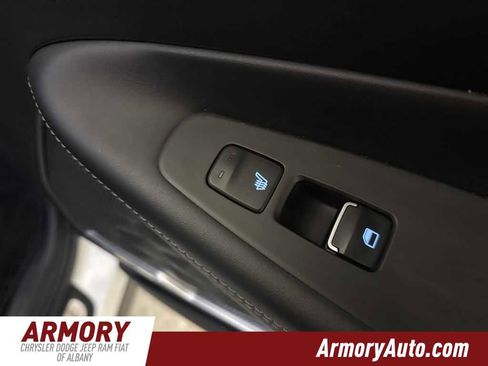 Used 2022 Hyundai Santa Fe Limited image 32