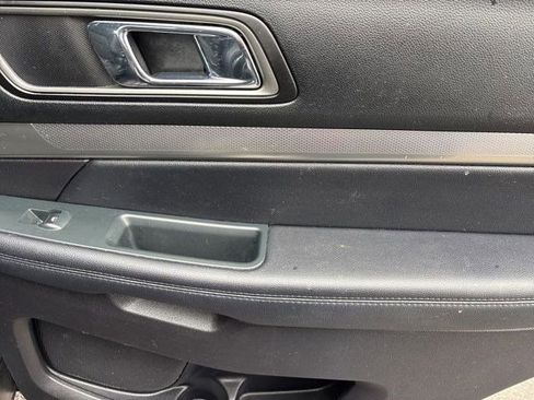 Used 2019 Ford Explorer XLT w/ Class II Trailer Tow Package image 36