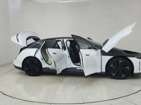 Used 2024 Lucid Air Touring image 71