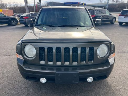 Used 2016 Jeep Patriot 4WD image 6
