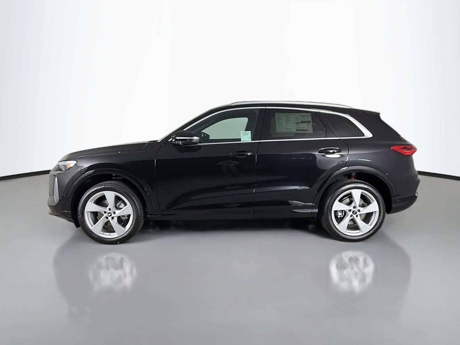 New 2026 Audi Q5 Premium AWD/4WD image 4