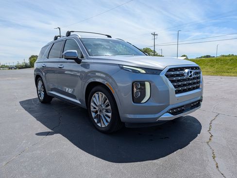 Used 2020 Hyundai Palisade Limited image 4