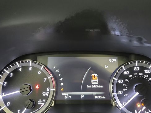 Used 2023 Toyota Highlander XLE AWD/4WD image 17