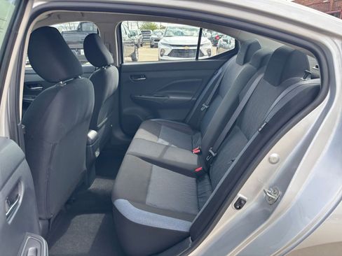 Used 2025 Nissan Versa SV FWD image 23