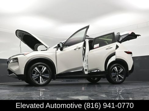 Used 2023 Nissan Rogue Platinum w/ Platinum Premium Package AWD/4WD image 39