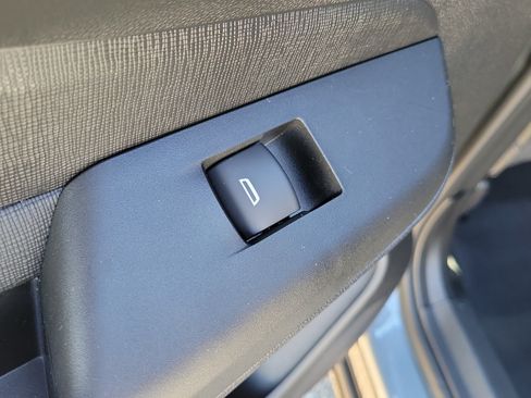 Used 2024 Buick Envista Sport Touring w/ Convenience I Package FWD image 15
