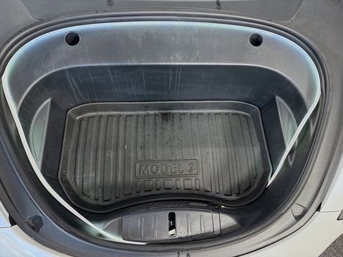 Used 2021 Tesla Model 3 Standard Range Plus image 38