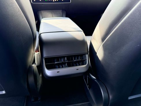 Used 2022 Tesla Model 3 Long Range image 15
