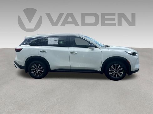 Certified 2025 INFINITI QX60 Pure FWD image 30
