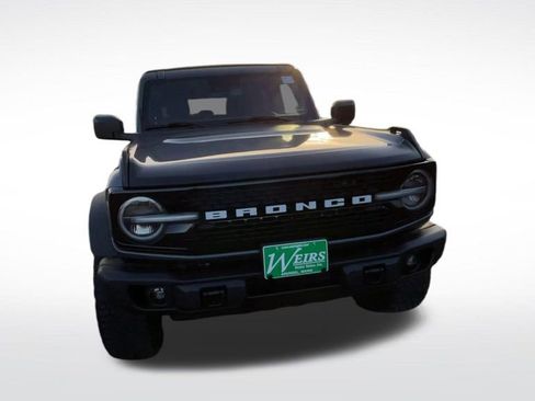 Used 2023 Ford Bronco Wildtrak image 3