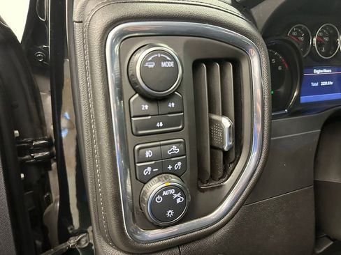 Used 2021 Chevrolet Silverado 2500 LT w/ Convenience Package AWD/4WD image 21