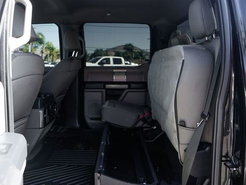 Used 2022 Ford F250 XLT w/ Black Appearance Package AWD/4WD image 35