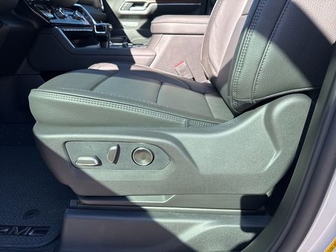 New 2026 GMC Sierra 1500 Denali w/ Technology Package image 19