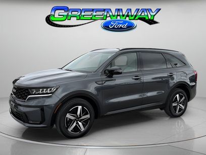 Used 2023 Kia Sorento S