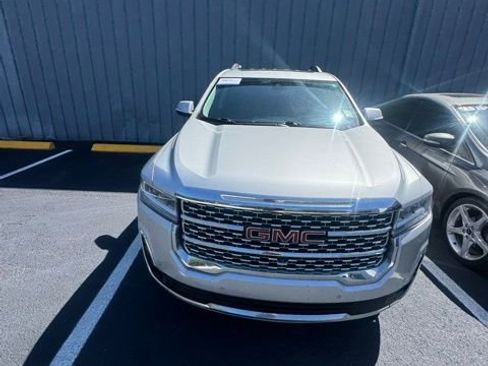 Used 2020 GMC Acadia Denali w/ Technology Package image 2