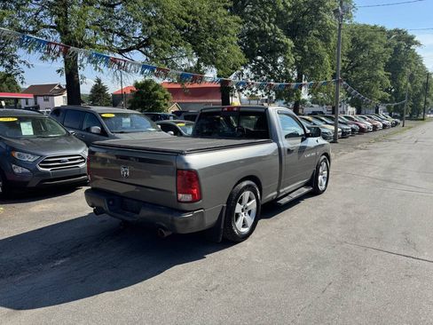 Used 2012 RAM 1500 Express RWD image 4
