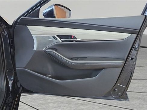 Used 2022 MAZDA MAZDA3 s image 27