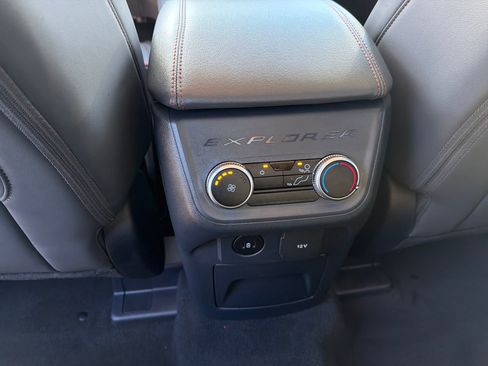 New 2025 Ford Explorer Active w/ Active Comfort Package image 25