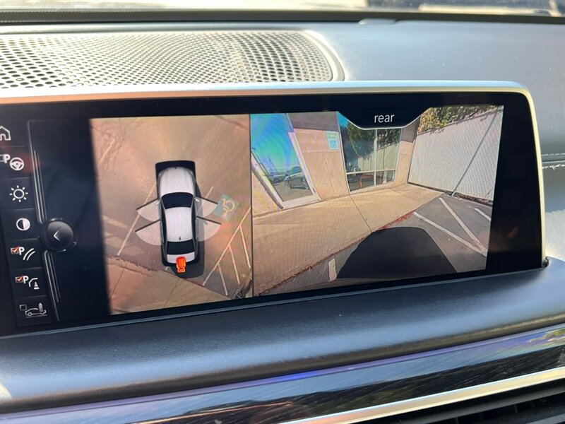 Used 2016 BMW 750i xDrive AWD/4WD image 37