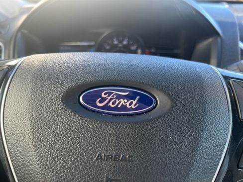 Used 2018 Ford Explorer Limited image 19