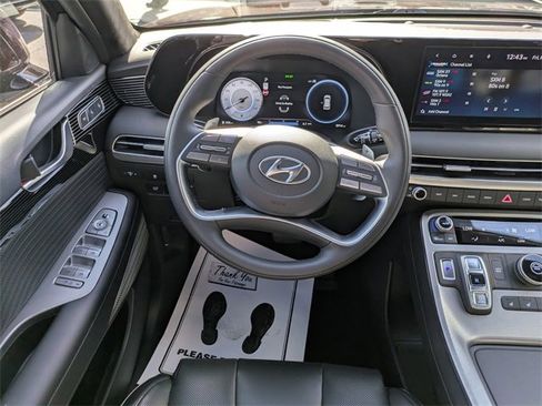 Used 2024 Hyundai Palisade Calligraphy image 13