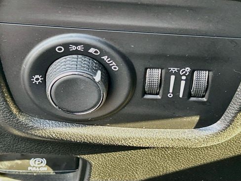 Used 2023 Jeep Grand Cherokee L Laredo AWD/4WD image 35