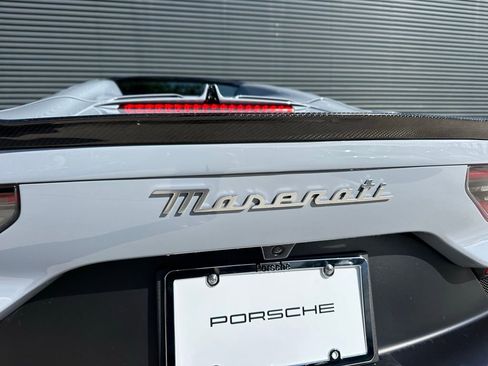 Used 2023 Maserati MC20 Spyder image 15