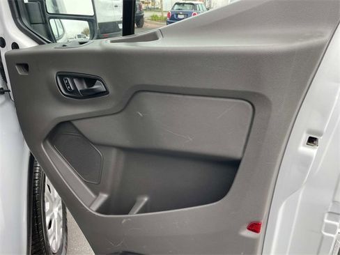 Certified 2022 Ford Transit 350 XLT image 34